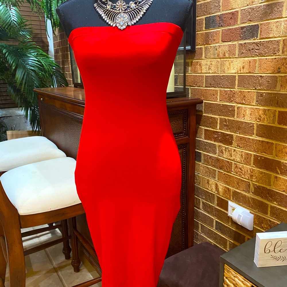 Dress - Picture 6 of 10